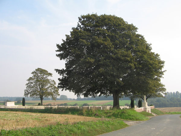 Ligny-St. Flochel Cemetery