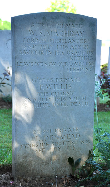 Llewellyn's gravestone in Heilly Station Cemetery